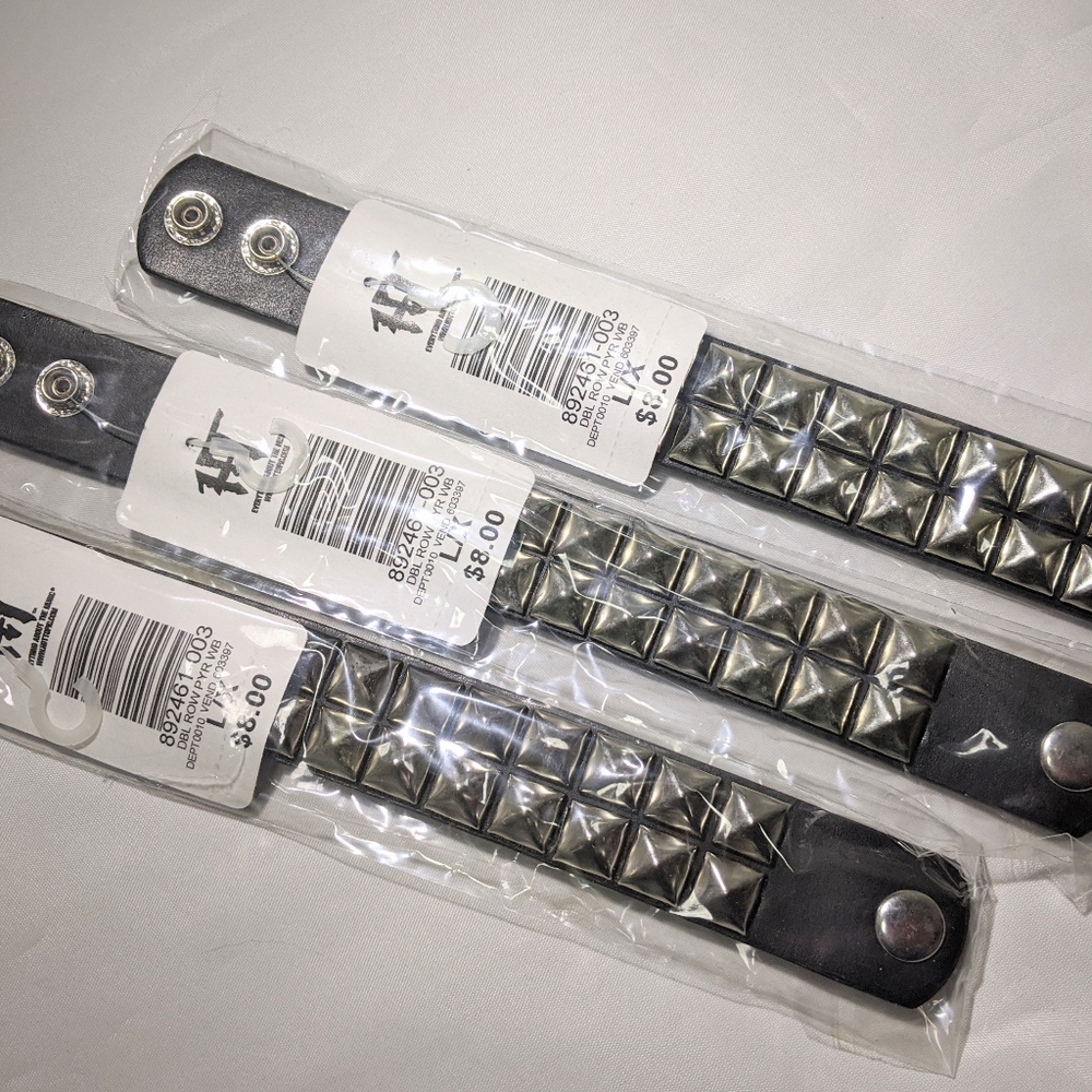 Hot Topic Cuff Bracelet L/X 10pc